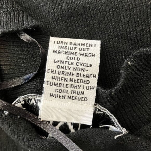 Magaschoni Black V-Neck Sweater Size L - Picture 4 of 4